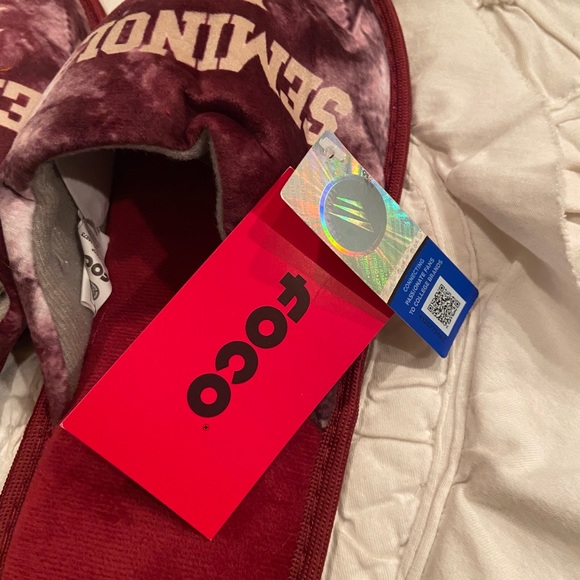 FOCO FSU Women’s Slippers - Picture 4 of 5